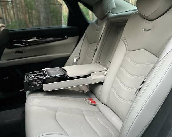 Білий Каділак CT6, об'ємом двигуна 3.6 л та пробігом 60 тис. км за 37999 $, фото 9 на Automoto.ua