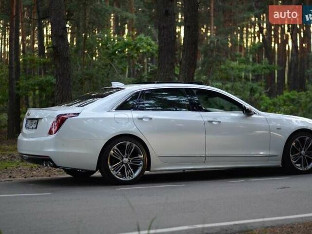 Білий Каділак CT6, об'ємом двигуна 3.6 л та пробігом 60 тис. км за 37999 $, фото 2 на Automoto.ua