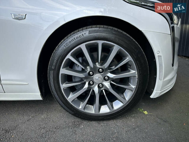 Белый Кадиллак CT6, объемом двигателя 3.65 л и пробегом 65 тыс. км за 35000 $, фото 37 на Automoto.ua