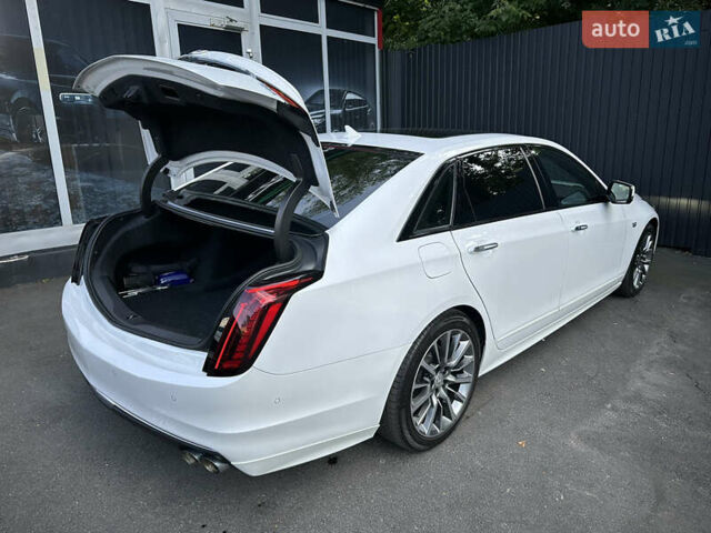 Белый Кадиллак CT6, объемом двигателя 3.65 л и пробегом 65 тыс. км за 35000 $, фото 23 на Automoto.ua