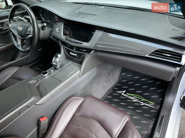 Белый Кадиллак CT6, объемом двигателя 3.65 л и пробегом 65 тыс. км за 35000 $, фото 19 на Automoto.ua