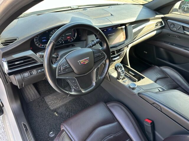 Білий Каділак CT6, об'ємом двигуна 3.6 л та пробігом 65 тис. км за 36500 $, фото 20 на Automoto.ua