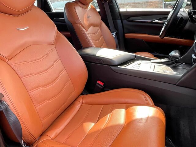 Черный Кадиллак CT6, объемом двигателя 3.6 л и пробегом 80 тыс. км за 10200 $, фото 6 на Automoto.ua