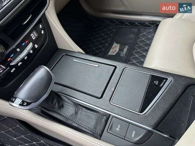 Червоний Каділак CT6, об'ємом двигуна 3.65 л та пробігом 185 тис. км за 18900 $, фото 10 на Automoto.ua