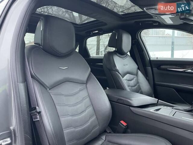 Сірий Каділак CT6, об'ємом двигуна 3.65 л та пробігом 110 тис. км за 29000 $, фото 30 на Automoto.ua