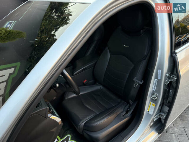 Серый Кадиллак CT6, объемом двигателя 3.64 л и пробегом 160 тыс. км за 26000 $, фото 36 на Automoto.ua