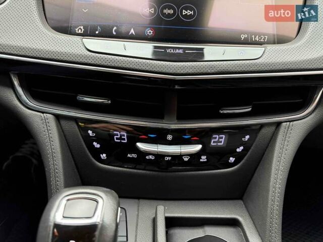 Серый Кадиллак CT6, объемом двигателя 3 л и пробегом 161 тыс. км за 39900 $, фото 36 на Automoto.ua