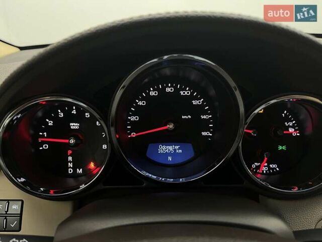 Білий Каділак CTS, об'ємом двигуна 3 л та пробігом 165 тис. км за 8265 $, фото 6 на Automoto.ua