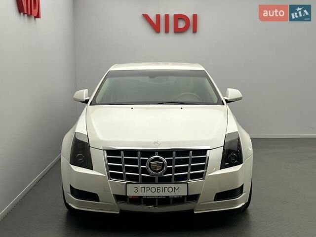 Білий Каділак CTS, об'ємом двигуна 3 л та пробігом 165 тис. км за 8265 $, фото 4 на Automoto.ua