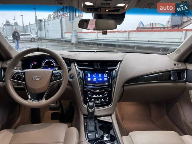 Белый Кадиллак СТС, объемом двигателя 2 л и пробегом 152 тыс. км за 14990 $, фото 12 на Automoto.ua