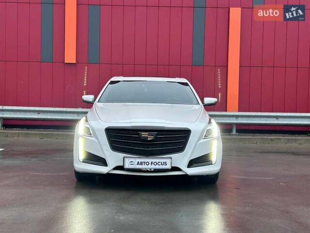 Белый Кадиллак СТС, объемом двигателя 2 л и пробегом 152 тыс. км за 14990 $, фото 2 на Automoto.ua