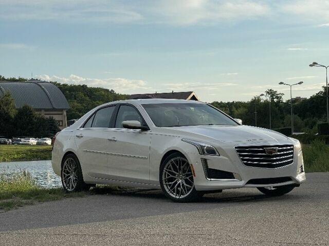 Білий Каділак CTS, об'ємом двигуна 2 л та пробігом 66 тис. км за 18800 $, фото 5 на Automoto.ua