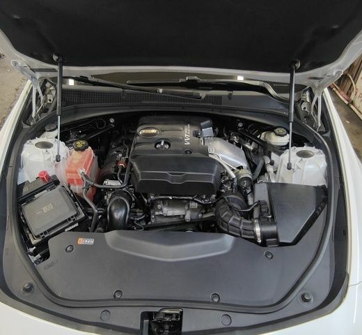 Білий Каділак CTS, об'ємом двигуна 2 л та пробігом 66 тис. км за 18800 $, фото 6 на Automoto.ua