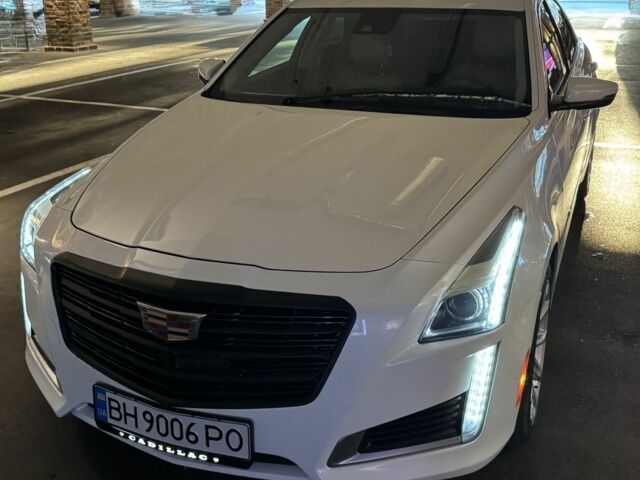 Белый Кадиллак СТС, объемом двигателя 3.6 л и пробегом 159 тыс. км за 12500 $, фото 4 на Automoto.ua
