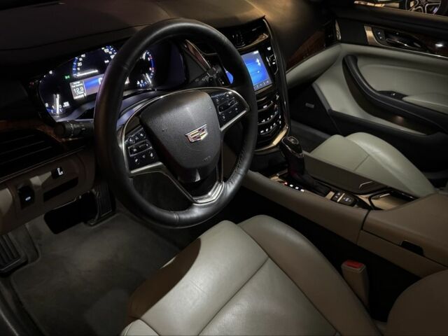 Белый Кадиллак СТС, объемом двигателя 3.6 л и пробегом 159 тыс. км за 12500 $, фото 13 на Automoto.ua