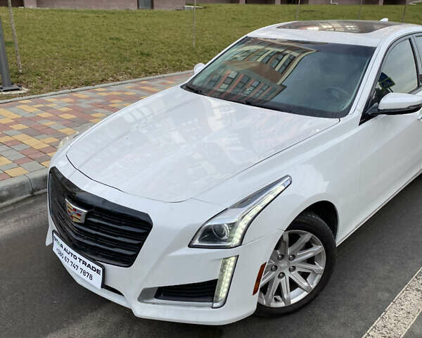 Белый Кадиллак СТС, объемом двигателя 2 л и пробегом 170 тыс. км за 13000 $, фото 3 на Automoto.ua