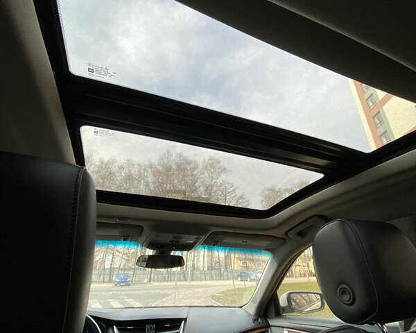 Белый Кадиллак СТС, объемом двигателя 2 л и пробегом 170 тыс. км за 13000 $, фото 10 на Automoto.ua