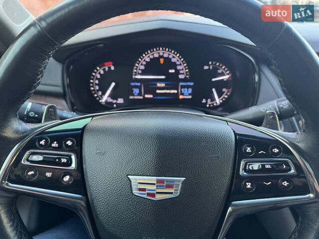 Черный Кадиллак СТС, объемом двигателя 2 л и пробегом 260 тыс. км за 10100 $, фото 8 на Automoto.ua