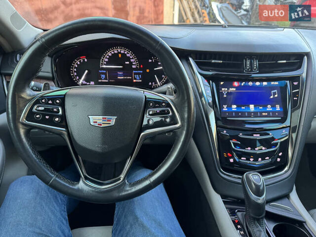 Черный Кадиллак СТС, объемом двигателя 2 л и пробегом 260 тыс. км за 10100 $, фото 7 на Automoto.ua