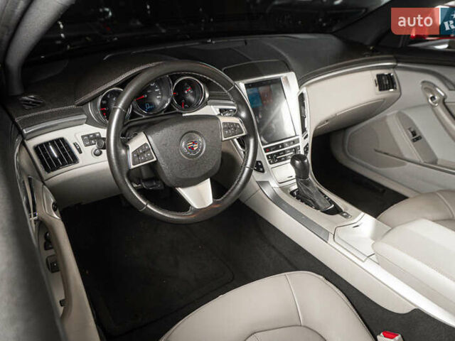 Кадиллак СТС 2014 в Одессе на Automoto.ua Красный Кадиллак СТС, объемом двигателя 3.56 л и пробегом 49 тыс. км за 18900 $, фото 10 на Automoto.ua