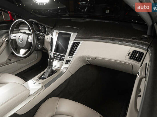 Кадиллак СТС 2014 в Одессе на Automoto.ua Красный Кадиллак СТС, объемом двигателя 3.56 л и пробегом 49 тыс. км за 18900 $, фото 9 на Automoto.ua