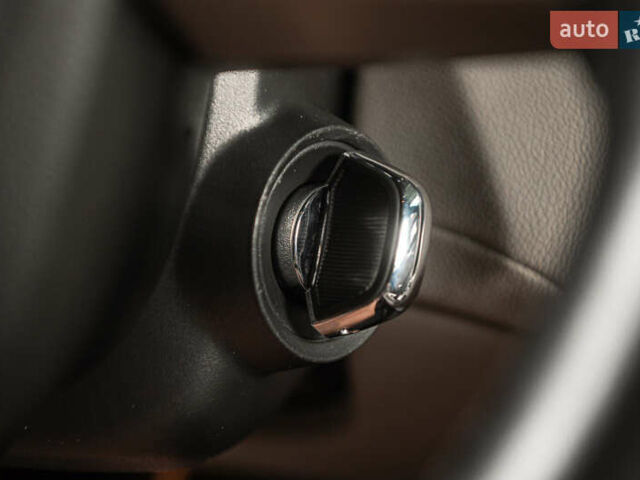 Кадиллак СТС 2014 в Одессе на Automoto.ua Красный Кадиллак СТС, объемом двигателя 3.56 л и пробегом 49 тыс. км за 18900 $, фото 11 на Automoto.ua