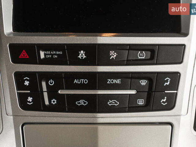 Кадиллак СТС 2014 в Одессе на Automoto.ua Красный Кадиллак СТС, объемом двигателя 3.56 л и пробегом 49 тыс. км за 18900 $, фото 17 на Automoto.ua