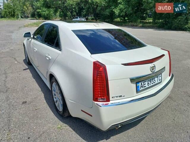 Каділак CTS, об'ємом двигуна 3 л та пробігом 227 тис. км за 9300 $, фото 3 на Automoto.ua