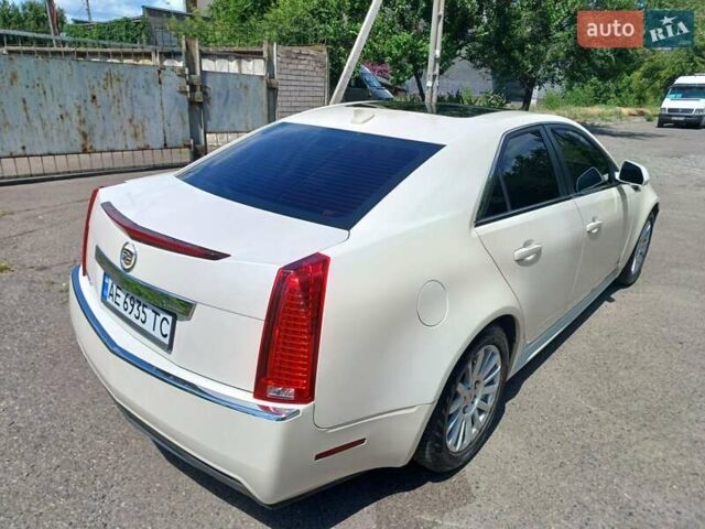Каділак CTS, об'ємом двигуна 3 л та пробігом 227 тис. км за 9300 $, фото 4 на Automoto.ua