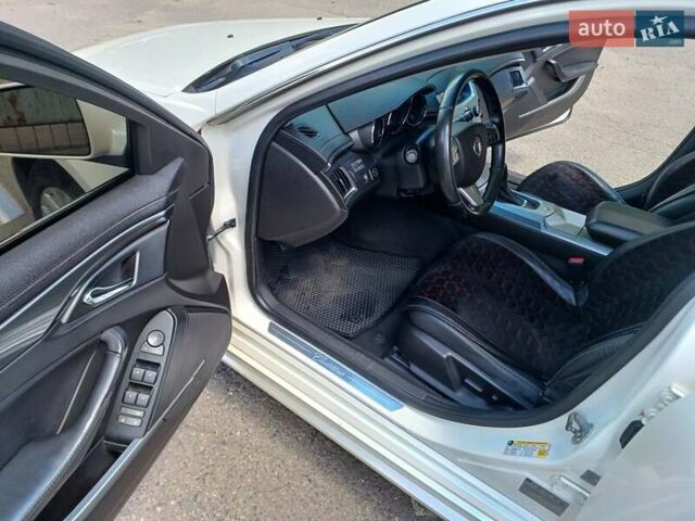 Каділак CTS, об'ємом двигуна 3 л та пробігом 227 тис. км за 9300 $, фото 9 на Automoto.ua