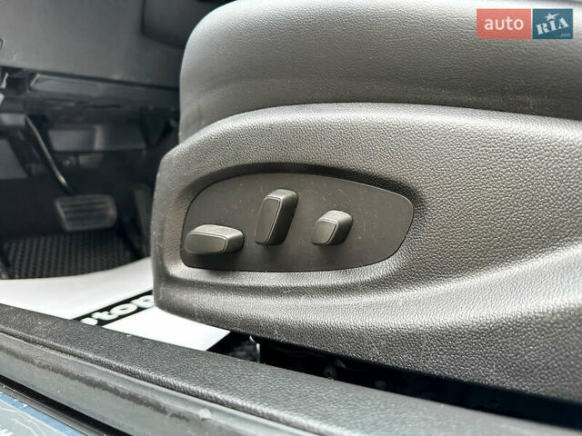Кадиллак СТС, объемом двигателя 2 л и пробегом 134 тыс. км за 16990 $, фото 19 на Automoto.ua