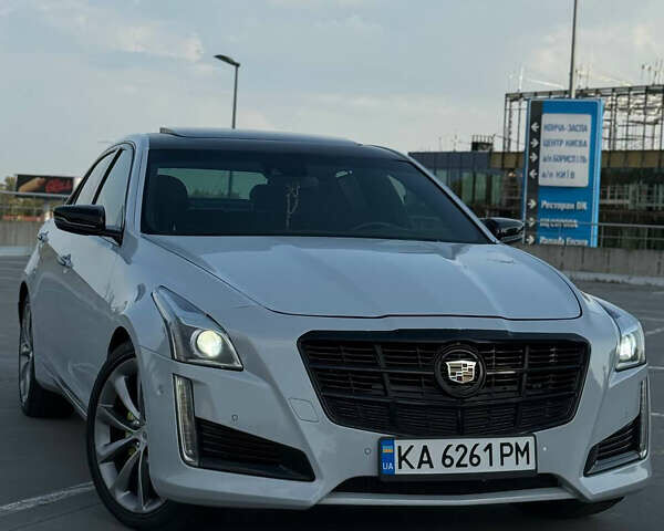 Серый Кадиллак СТС, объемом двигателя 2 л и пробегом 131 тыс. км за 10900 $, фото 2 на Automoto.ua