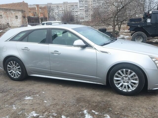 Серый Кадиллак СТС, объемом двигателя 3 л и пробегом 236 тыс. км за 10500 $, фото 3 на Automoto.ua