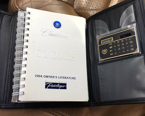 Белый Кадиллак ДеВиль, объемом двигателя 4.6 л и пробегом 176 тыс. км за 14500 $, фото 43 на Automoto.ua