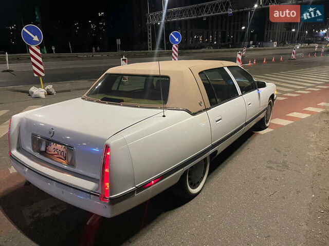 Белый Кадиллак ДеВиль, объемом двигателя 4.6 л и пробегом 176 тыс. км за 14500 $, фото 22 на Automoto.ua