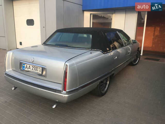 Белый Кадиллак ДеВиль, объемом двигателя 4.6 л и пробегом 176 тыс. км за 14500 $, фото 49 на Automoto.ua