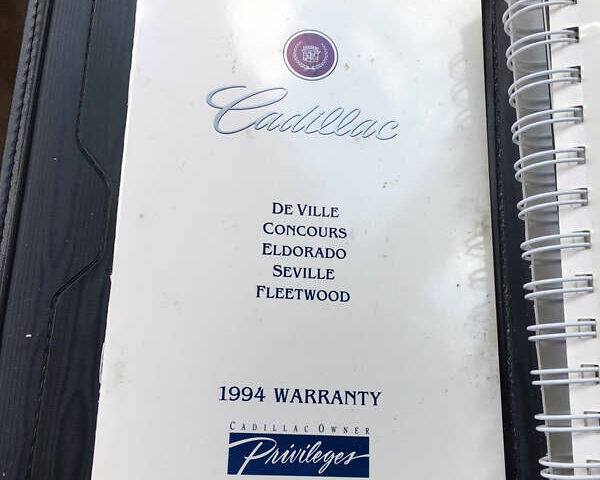 Белый Кадиллак ДеВиль, объемом двигателя 4.6 л и пробегом 176 тыс. км за 14500 $, фото 44 на Automoto.ua