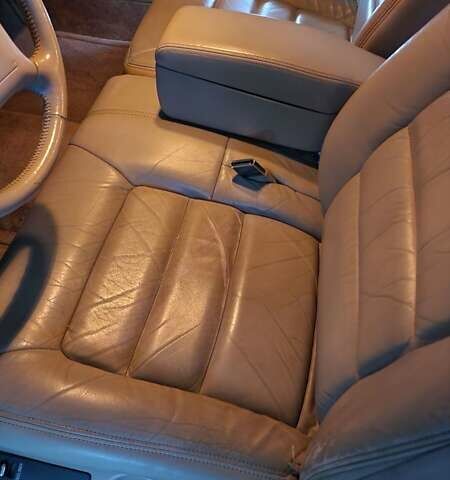 Белый Кадиллак ДеВиль, объемом двигателя 4.6 л и пробегом 92 тыс. км за 17000 $, фото 4 на Automoto.ua