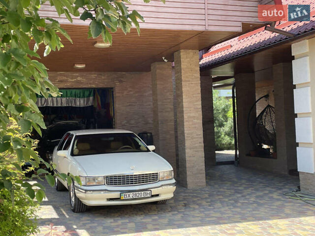 Бежевий Каділак DE Ville, об'ємом двигуна 4.6 л та пробігом 100 тис. км за 18000 $, фото 21 на Automoto.ua