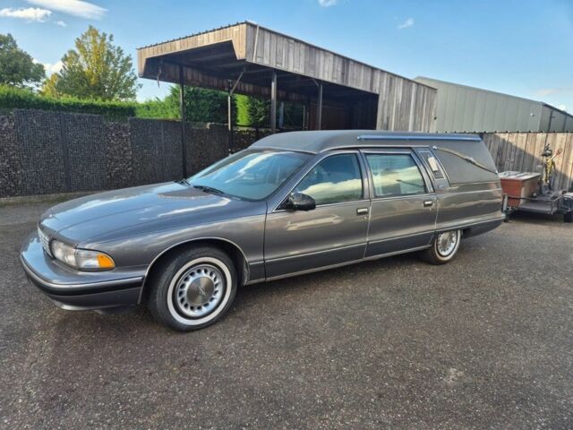 Серый Кадиллак ДеВиль, объемом двигателя 0 л и пробегом 200 тыс. км за 9000 $, фото 4 на Automoto.ua