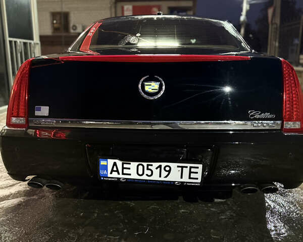 Чорний Каділак DTS, об'ємом двигуна 4.57 л та пробігом 189 тис. км за 13500 $, фото 8 на Automoto.ua