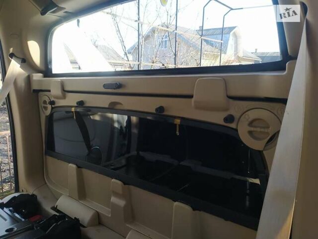 Белый Кадиллак Эскалейд, объемом двигателя 6.2 л и пробегом 239 тыс. км за 34900 $, фото 79 на Automoto.ua