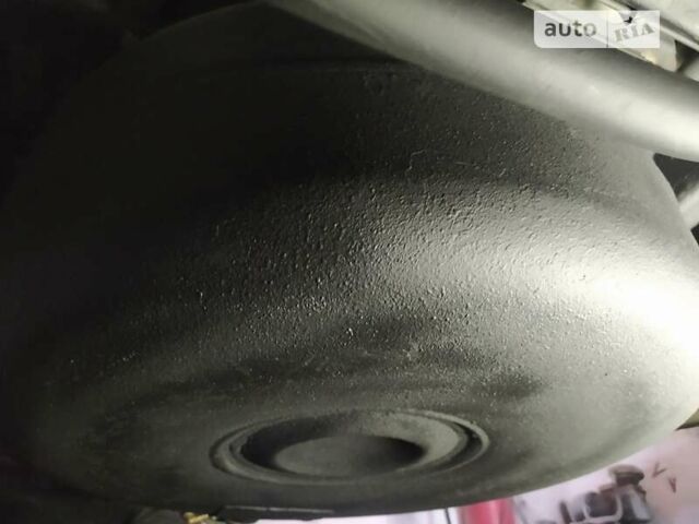 Белый Кадиллак Эскалейд, объемом двигателя 6.2 л и пробегом 239 тыс. км за 34900 $, фото 87 на Automoto.ua