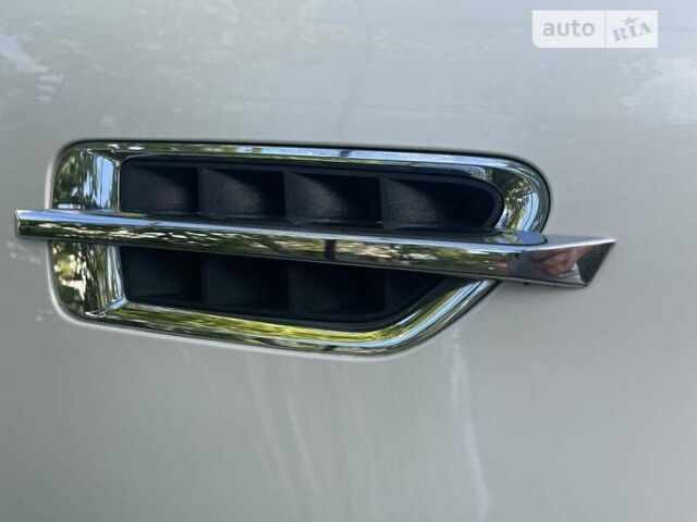 Белый Кадиллак Эскалейд, объемом двигателя 6.2 л и пробегом 239 тыс. км за 34900 $, фото 72 на Automoto.ua