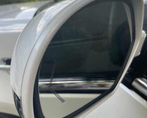 Белый Кадиллак Эскалейд, объемом двигателя 6.2 л и пробегом 239 тыс. км за 34900 $, фото 62 на Automoto.ua