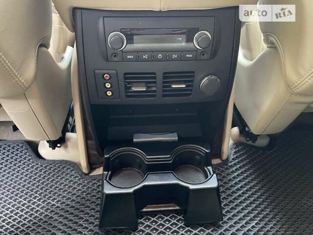 Белый Кадиллак Эскалейд, объемом двигателя 6.2 л и пробегом 239 тыс. км за 34900 $, фото 55 на Automoto.ua