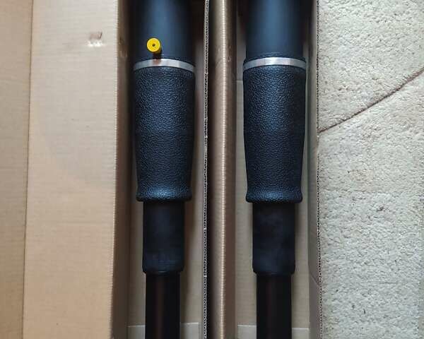 Белый Кадиллак Эскалейд, объемом двигателя 6.2 л и пробегом 239 тыс. км за 34900 $, фото 98 на Automoto.ua