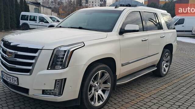 Білий Каділак Ескалейд, об'ємом двигуна 6.2 л та пробігом 142 тис. км за 46500 $, фото 1 на Automoto.ua