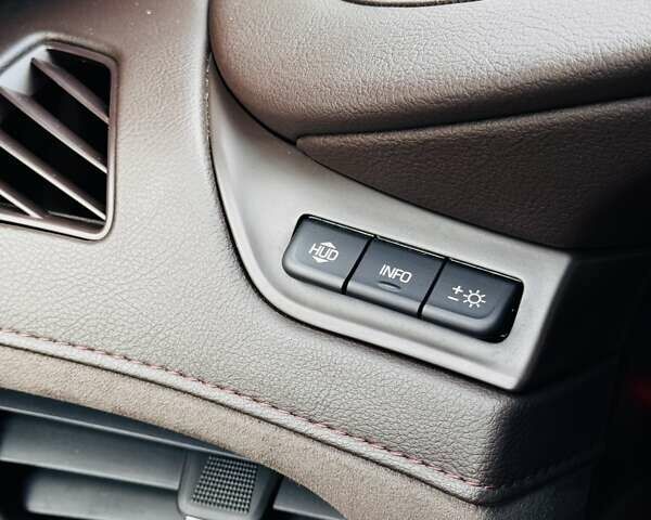 Белый Кадиллак Эскалейд, объемом двигателя 6.2 л и пробегом 197 тыс. км за 32999 $, фото 36 на Automoto.ua