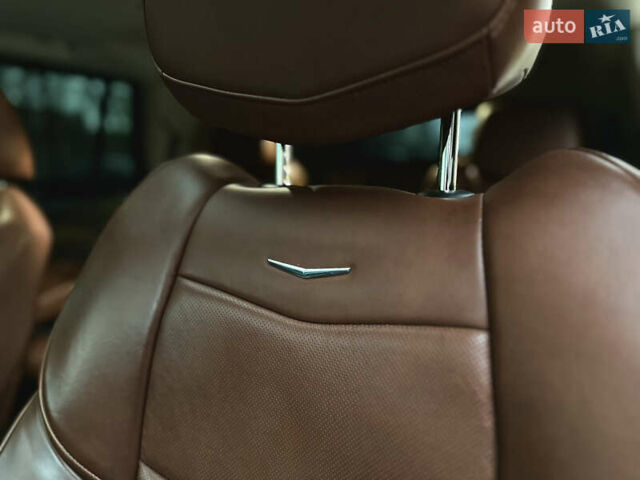 Белый Кадиллак Эскалейд, объемом двигателя 6.2 л и пробегом 125 тыс. км за 45999 $, фото 24 на Automoto.ua